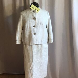 Ladies dress suit in cream & silver